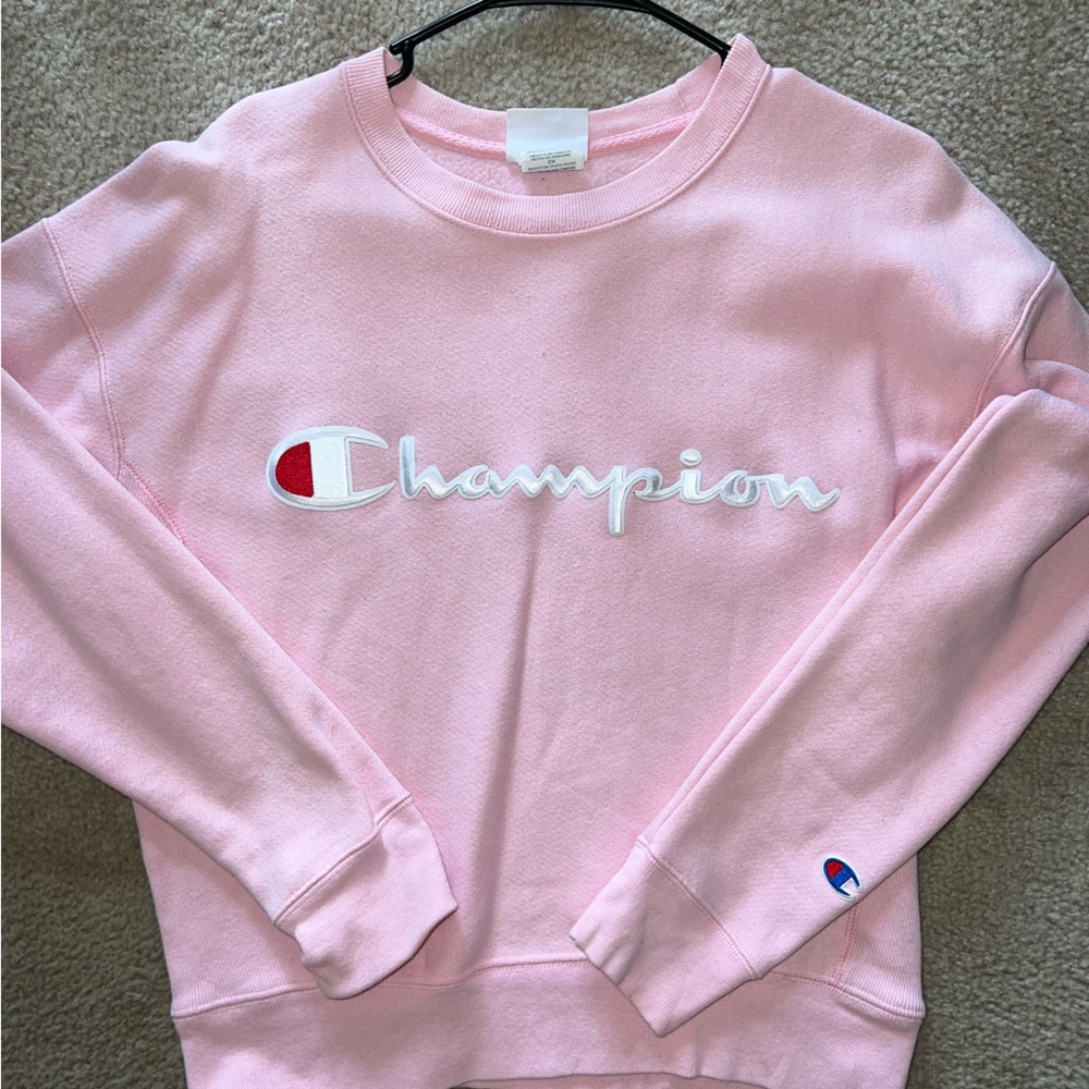 Champion light pink crewneck size small embroidered